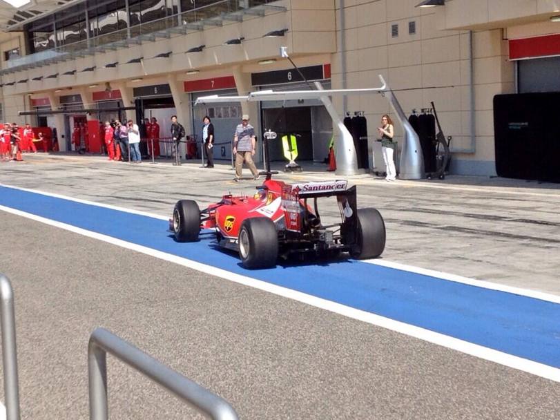 La Ferrari di Alonso al rientro ai box